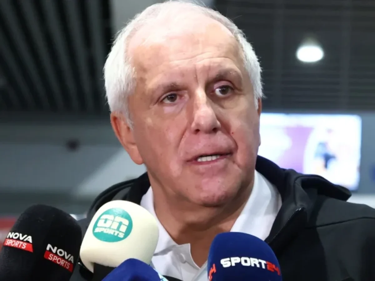 &Omicron;&mu;&pi;&rho;ά&nu;&tau;&omicron;&beta;&iota;&tau;&sigmaf;: &laquo;&Tau;&alpha; &pi;ά&nu;&tau;&alpha; &alpha;&rho;&chi;ί&zeta;&omicron;&upsilon;&nu; &alpha;&pi;ό &tau;&eta;&nu; ά&mu;&upsilon;&nu;&alpha;&raquo;