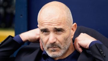&Mu;&alpha;&rho;έ&sigma;&kappa;&alpha;: &laquo;&Pi;&alpha;ί&zeta;&omicron;&upsilon;&mu;&epsilon; &sigma;&tau;&omicron; &gamma;ή&pi;&epsilon;&delta;ό &mu;&alpha;&sigmaf; &mu;&epsilon; &tau;&omicron;&upsilon;&sigmaf; &omicron;&pi;&alpha;&delta;&omicron;ύ&sigmaf; &mu;&alpha;&sigmaf; &kappa;&alpha;&iota; &epsilon;ί&mu;&alpha;&iota; &chi;&alpha;&rho;&omicron;ύ&mu;&epsilon;&nu;&omicron;&sigmaf; &gamma;&iota;&alpha; &alpha;&upsilon;&tau;ό&raquo; &ndash; www.ertsports.gr