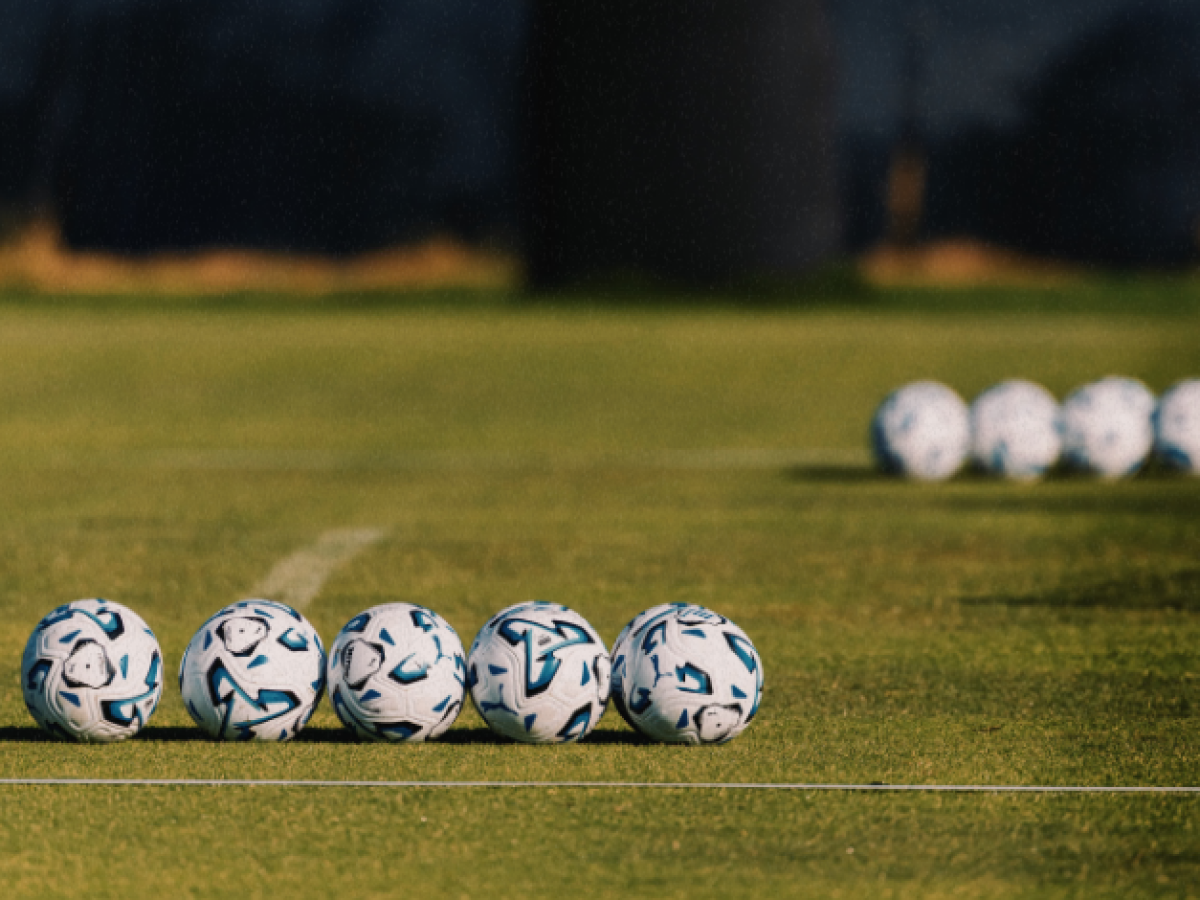 Έ&tau;&omicron;&iota;&mu;&omicron;&iota; &gamma;&iota;&alpha; &Kappa;&alpha;&lambda;&alpha;&mu;ά&tau;&alpha; &ndash; PAOKFC