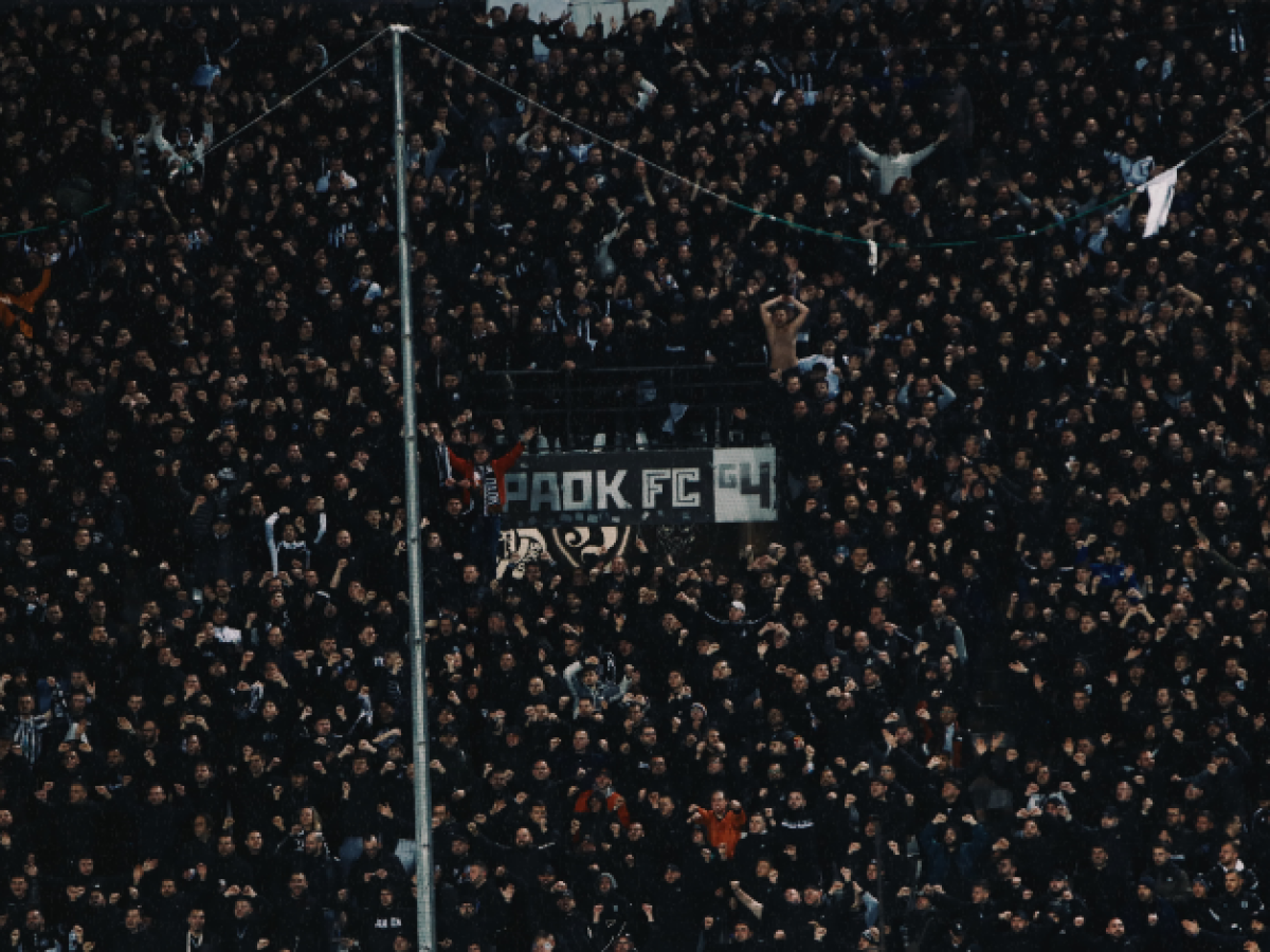 Ό&lambda;&omicron;&iota; &mu;&alpha;&zeta;ί &gamma;&iota;&alpha; &tau;&omicron;&upsilon;&sigmaf; &tau;&rho;&epsilon;&iota;&sigmaf; &beta;&alpha;&theta;&mu;&omicron;ύ&sigmaf; &ndash; PAOKFC