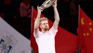 &Omicron; &Nu;&tau;&alpha;&beta;ί&nu;&tau;&omicron;&beta;&iota;&tau;&sigmaf; &Phi;ό&kappa;&iota;&nu;&alpha; &tau;&omicron;&nu; &tau;ί&tau;&lambda;&omicron; &sigma;&tau;&omicron; Masters &tau;&eta;&sigmaf; &Sigma;&alpha;&gamma;&kappa;ά&eta;&sigmaf;