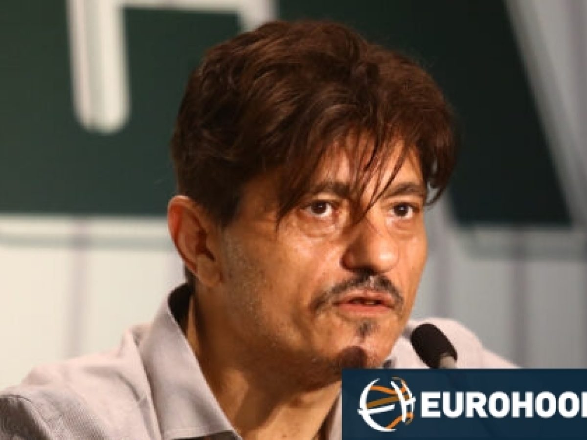 &Pi;&alpha;&nu;&alpha;&theta;&eta;&nu;&alpha;ϊ&kappa;ό&sigmaf;: &Tau;&eta;&nu; &Tau;&rho;ί&tau;&eta; (6/10) &omicron; &Delta;&eta;&mu;ή&tau;&rho;&eta;&sigmaf; &Gamma;&iota;&alpha;&nu;&nu;&alpha;&kappa;ό&pi;&omicron;&upsilon;&lambda;&omicron;&sigmaf; &sigma;&tau;&omicron; &Kappa;ό&mu;&omicron;
