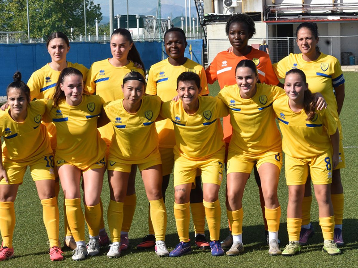 4&Chi;4 &mu;&epsilon; 4-1 &tau;&omicron;&nu; &Pi;&alpha;&tau;ί&sigma;&tau;&alpha;