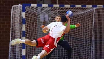 &Beta;ή&mu;&alpha; &pi;&rho;ό&kappa;&rho;&iota;&sigma;&eta;&sigmaf; &omicron; &Omicron;&lambda;&upsilon;&mu;&pi;&iota;&alpha;&kappa;ό&sigmaf;, &omicron;&rho;&iota;&alpha;&kappa;ή &nu;ί&kappa;&eta; &eta; &Delta;&rho;ά&mu;&alpha; &sigma;&tau;&omicron; EHF European Cup