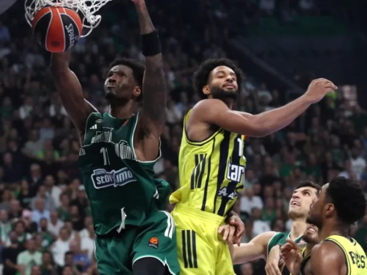 &Pi;&alpha;&nu;&alpha;&theta;&eta;&nu;&alpha;ϊ&kappa;ό&sigmaf; &ndash; &Phi;&epsilon;&nu;έ&rho;&mu;&pi;&alpha;&chi;&tau;&sigma;&epsilon; 92-74: &Pi;&rho;ά&sigma;&iota;&nu;&omicron; 4/4 &mdash; Sportime
