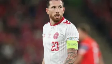 &Omicron;&lambda;&upsilon;&mu;&pi;&iota;&alpha;&kappa;ό&sigmaf;: &Chi;&omega;&rho;ί&sigmaf; &Chi;ό&iota;&mu;&pi;&iota;&epsilon;&rho;&gamma;&kappa; &eta; &Mu;&alpha;&rho;&sigma;έ&iota;&gamma; &sigma;&tau;&omicron; Europa League &mdash; Sportime