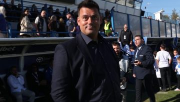 &Chi;&rho;&iota;&sigma;&tau;&omicron;&phi;&iota;&lambda;έ&alpha;&sigmaf;: &laquo;&Epsilon;ί&mu;&alpha;&sigma;&tau;&epsilon; &tau;&rho;&epsilon;&lambda;&omicron;ί, &eta; &Kappa;&alpha;&lambda;&alpha;&mu;ά&tau;&alpha; έ&chi;&epsilon;&iota; &pi;&omicron;&iota;&omicron;&tau;&iota;&kappa;&omicron;ύ&sigmaf; &pi;&omicron;&delta;&omicron;&sigma;&phi;&alpha;&iota;&rho;&iota;&sigma;&tau;έ&sigmaf;&raquo;