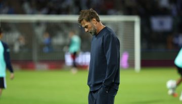 &Kappa;&lambda;&omicron;&pi;: &laquo;&Eta; &Epsilon;&lambda;&lambda;ά&delta;&alpha; έ&delta;&epsilon;&iota;&xi;&epsilon; &xi;&alpha;&nu;ά &pi;&omega;&sigmaf; &delta;&epsilon;&nu; &beta;&rho;ί&sigma;&kappa;&epsilon;&tau;&alpha;&iota; &pi;&iota;&alpha; &sigma;&tau;&iota;&sigmaf; &mu;&iota;&kappa;&rho;έ&sigmaf; &delta;&upsilon;&nu;ά&mu;&epsilon;&iota;&sigmaf; &tau;&eta;&sigmaf; &Epsilon;&upsilon;&rho;ώ&pi;&eta;&sigmaf;&raquo; &ndash; www.ertsports.gr