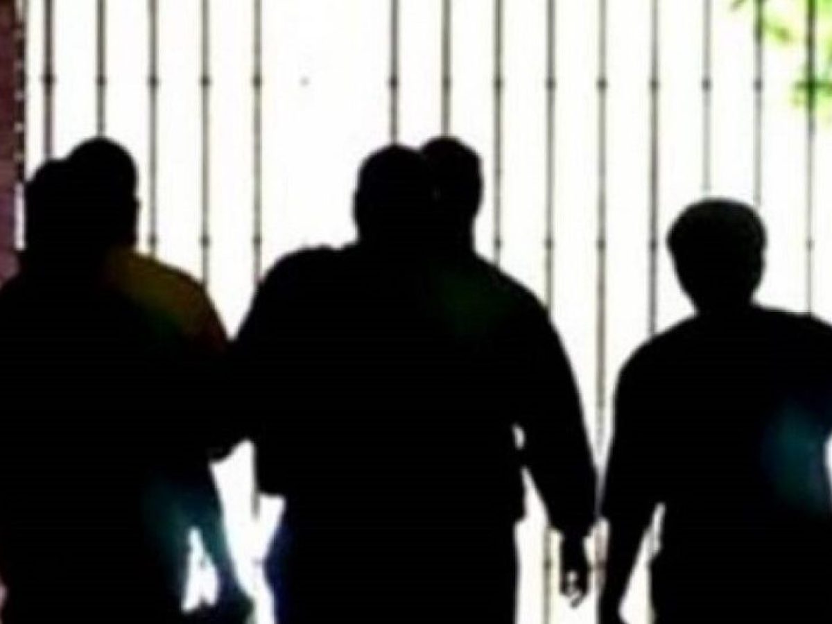 &Theta;&epsilon;&sigma;&sigma;&alpha;&lambda;&omicron;&nu;ί&kappa;&eta;: &Chi;&epsilon;&iota;&rho;&omicron;&pi;έ&delta;&epsilon;&sigmaf; &sigma;&epsilon; &alpha;&nu;ή&lambda;&iota;&kappa;&omicron;&upsilon;&sigmaf; &kappa;&alpha;&iota; &gamma;&omicron;&nu;&epsilon;ί&sigmaf; &gamma;&iota;&alpha; &xi;&upsilon;&lambda;&omicron;&delta;&alpha;&rho;&mu;ό &sigma;&tau;&omicron; &laquo;Ά&lambda;&kappa;&eta;&sigmaf; &Kappa;&alpha;&mu;&pi;&alpha;&nu;ό&sigmaf;&raquo; (vid) &ndash; AllAboutARIS.gr