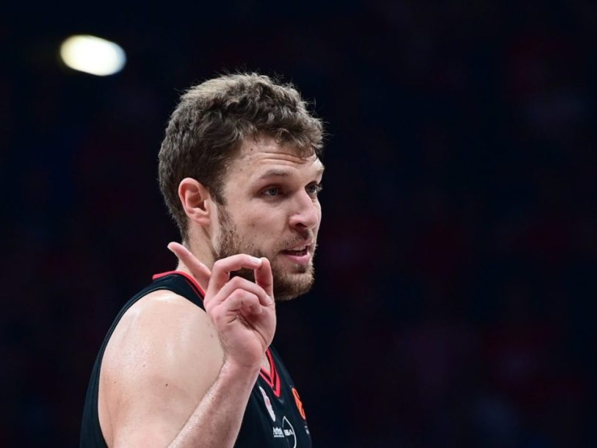 &Eta; &epsilon;&pi;&iota;&lambda;&omicron;&gamma;ή &tau;&omicron;&upsilon; &Mu;&alpha;&kappa;&Kappa;ό&lambda;&omicron;&upsilon;&mu; &gamma;&iota;&alpha; MVP: &laquo;&Epsilon;ί&nu;&alpha;&iota; &pi;ά&nu;&omega; &alpha;&pi;ό &Beta;&epsilon;&zeta;έ&nu;&kappa;&omicron;&beta; &kappa;&alpha;&iota; &Phi;&rho;&alpha;&nu;&sigma;ί&sigma;&kappa;&omicron;&raquo; &ndash; pickandroll.gr