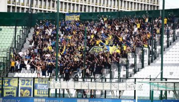 &Theta;ύ&rho;&alpha; 6: &laquo;&Tau;&rho;&alpha;&gamma;&iota;&kappa;ή &epsilon;&mu;&phi;ά&nu;&iota;&sigma;&eta; &sigma;&epsilon; &pi;&alpha;&iota;&chi;&nu;ί&delta;&iota; &pi;&omicron;&upsilon; &epsilon;&phi;ό&sigma;&omicron;&nu; &theta;&epsilon;&sigmaf; &nu;&alpha; &kappa;&omicron;&iota;&tau;ά&xi;&epsilon;&iota;&sigmaf; &psi;&eta;&lambda;ό&tau;&epsilon;&rho;&alpha;, έ&pi;&rho;&epsilon;&pi;&epsilon; &nu;&alpha; &kappa;&upsilon;&rho;&iota;&alpha;&rho;&chi;ή&sigma;&epsilon;&iota;&sigmaf;&raquo; &ndash; TitormosNet